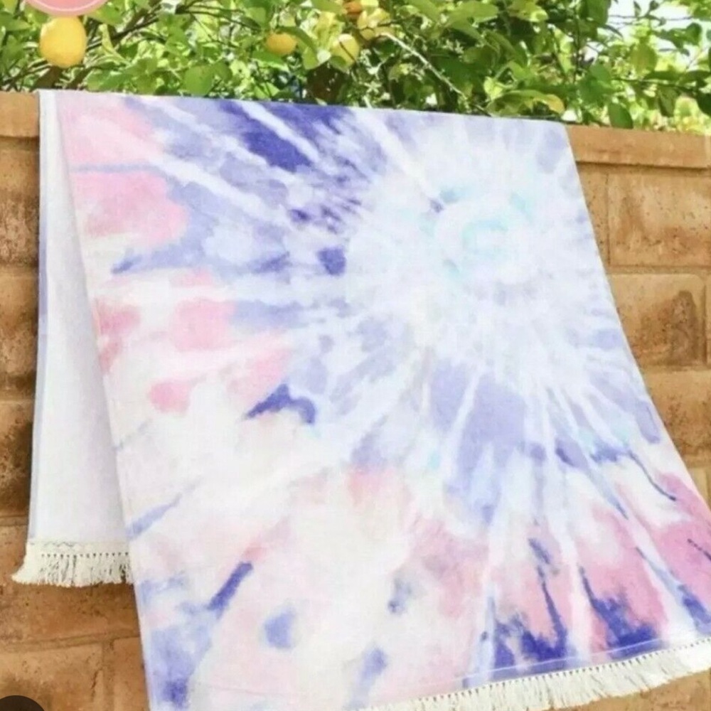 L Space Tie-Dye Beach Towel New